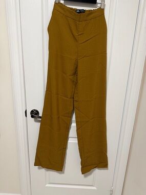 Zara woman’s Wide-Leg Pants in Mustard Brown